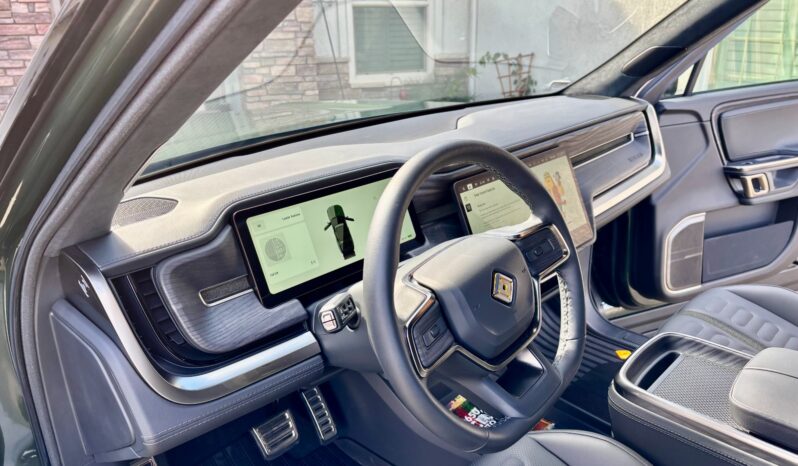 
								2023 Rivian R1S Adventure full									